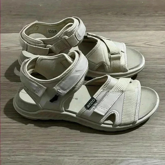 ECCO White Sandals - Picture 2 of 5